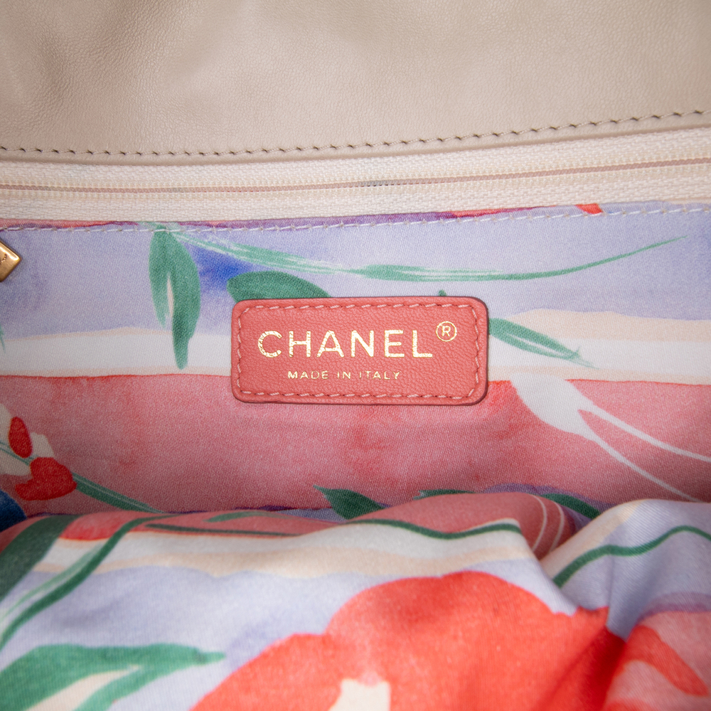 Pre-Loved Chanel CC Straw Country Flap - Picture 5 of 12